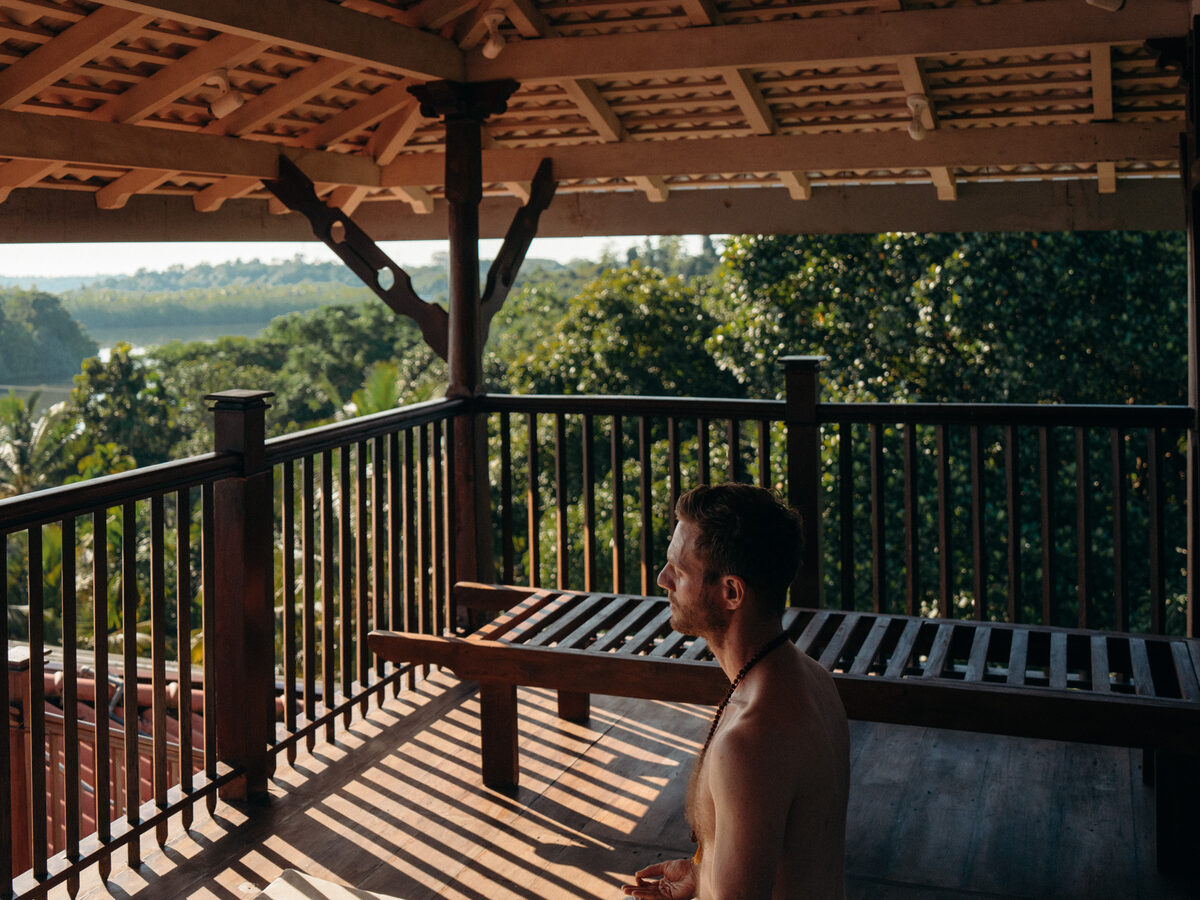 Sri Lanka golden hour, retreat setting.